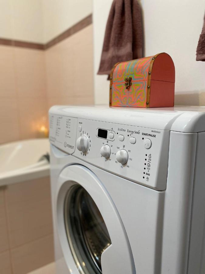 Mv Central Apartment & Garage - Self Check-In Timisoara Luaran gambar